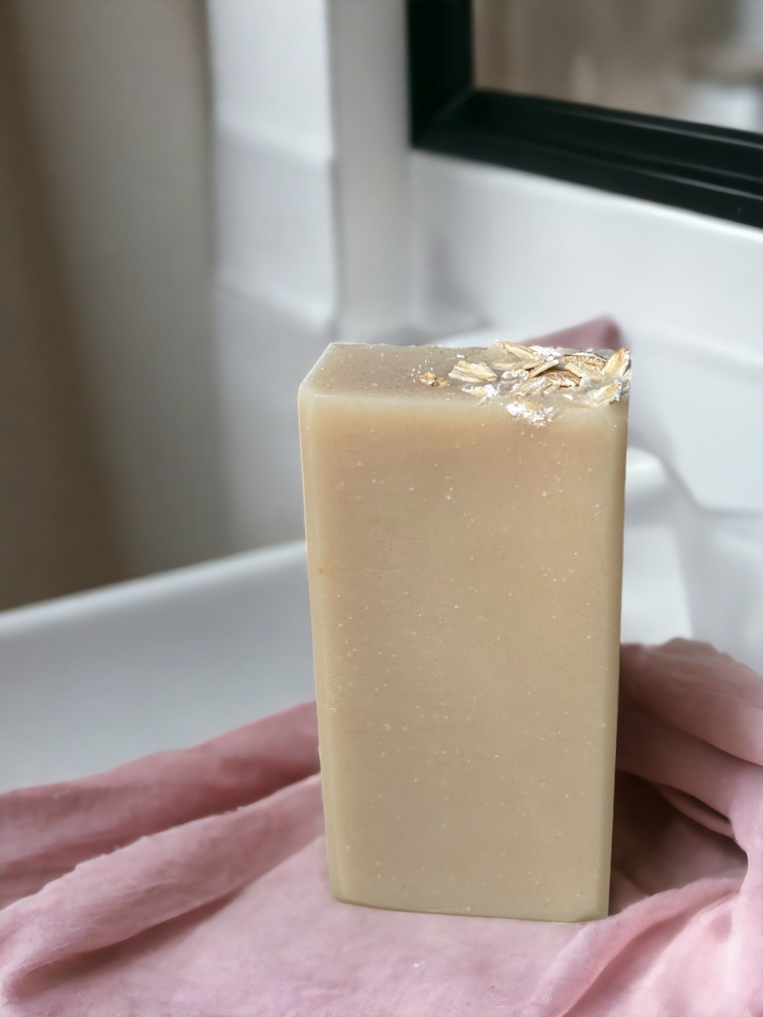 Oatmeal, Milk & Manuka Honey Artisan Soap